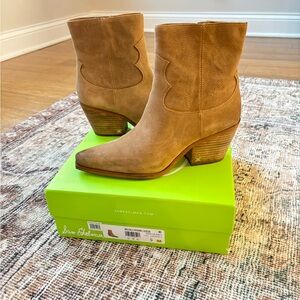 Sam Edelman Wilda Tan Suede Western Ankle Boots, 9